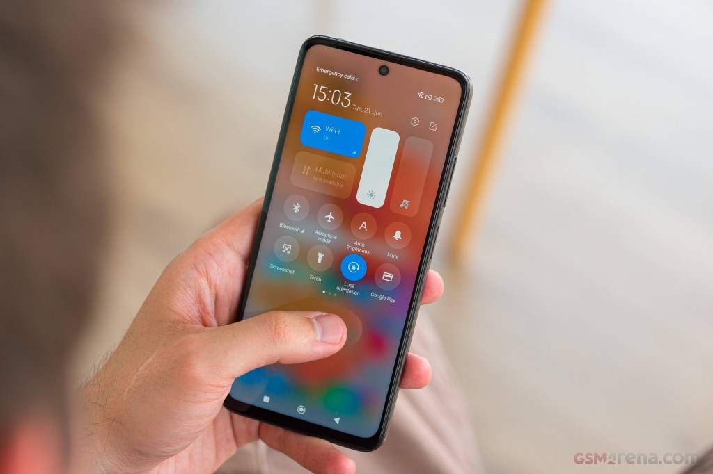 Xiaomi Poco X4 GT hands-on photo 15