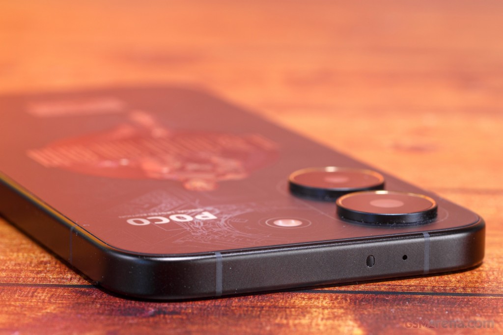 Xiaomi Poco X8 Pro hands-on photo 16