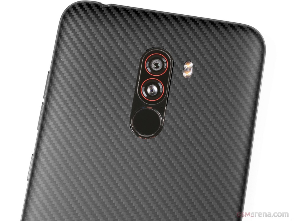 Xiaomi Pocophone F1 hands-on photo 14