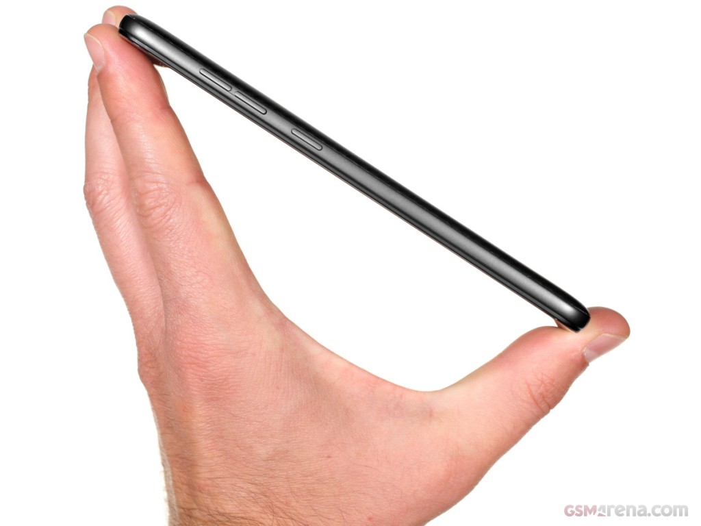 Xiaomi Pocophone F1 hands-on photo 16