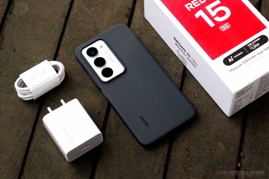 Xiaomi Redmi 15 hands-on photo 2