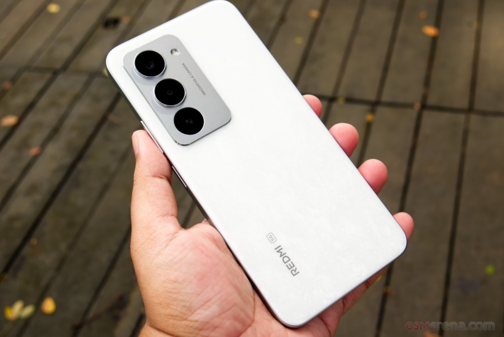 Xiaomi Redmi 15 hands-on photo 4