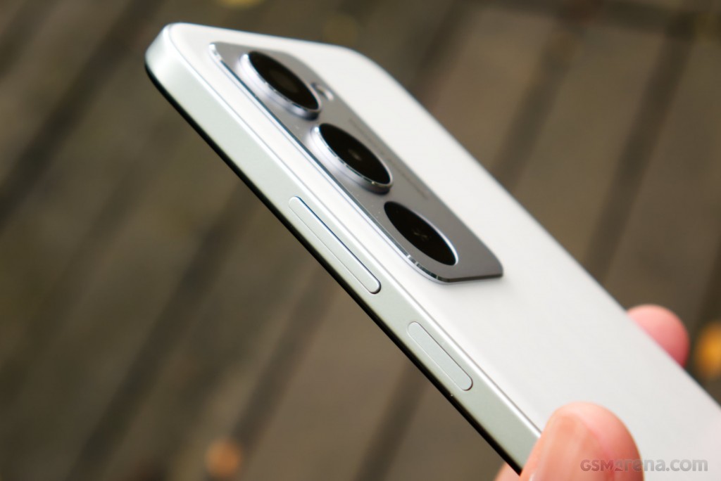 Xiaomi Redmi 15 hands-on photo 5