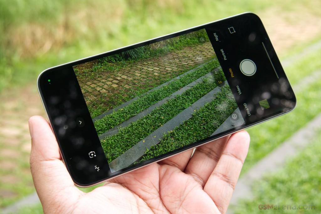 Xiaomi Redmi 15 hands-on photo 12