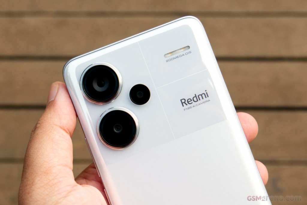 Xiaomi Redmi Note 13 Pro+ hands-on photo 1
