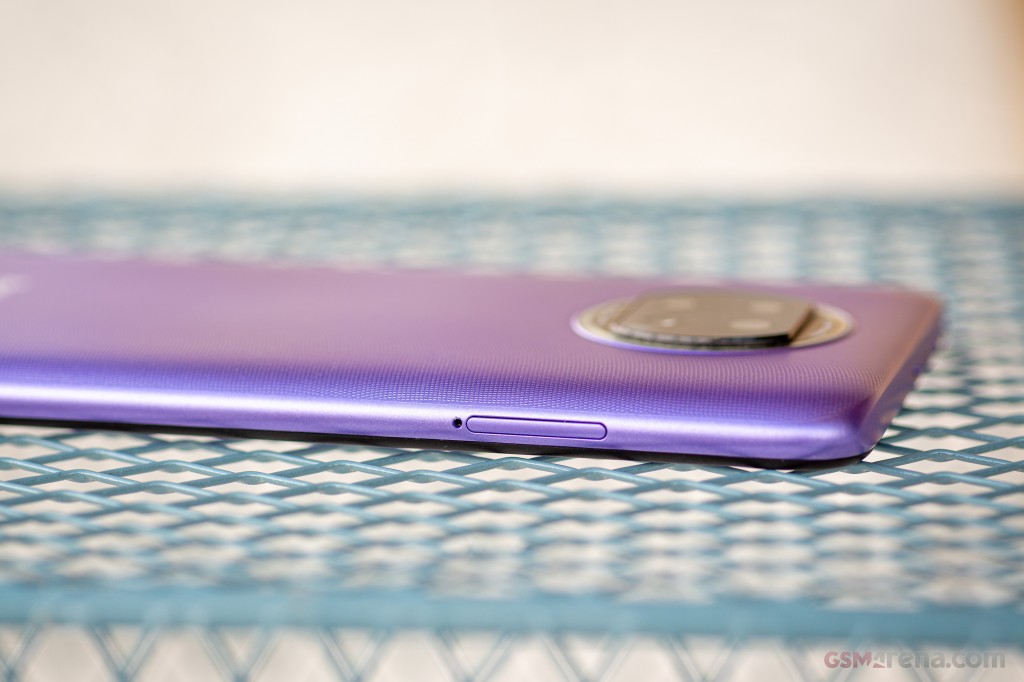 Xiaomi Redmi Note 9T hands-on photo 16