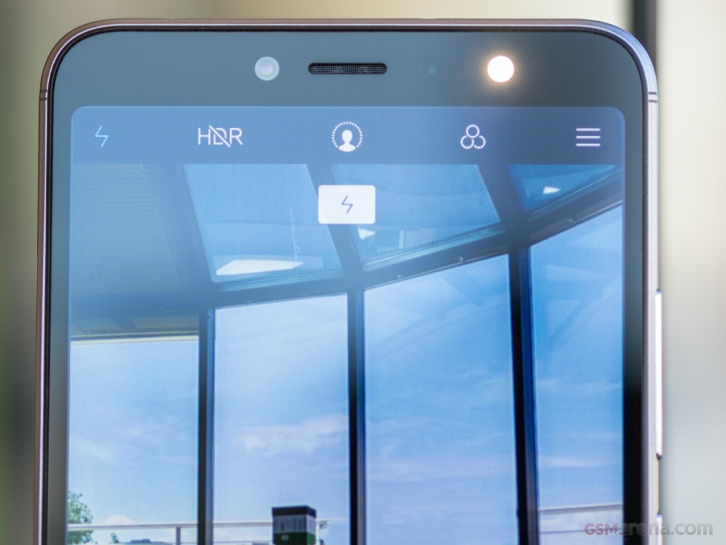 Xiaomi Redmi S2 (Redmi Y2) hands-on photo 4