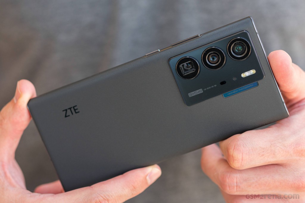 ZTE Axon 40 Ultra hands-on photo 18
