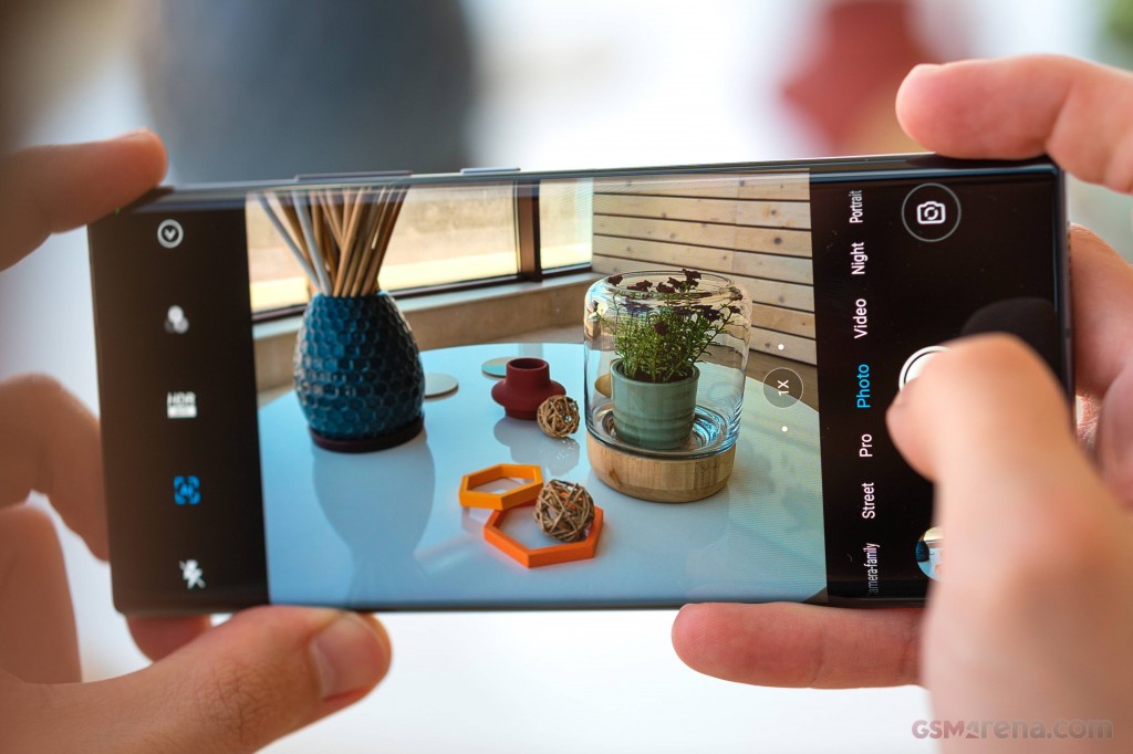 ZTE Axon 40 Ultra hands-on photo 20
