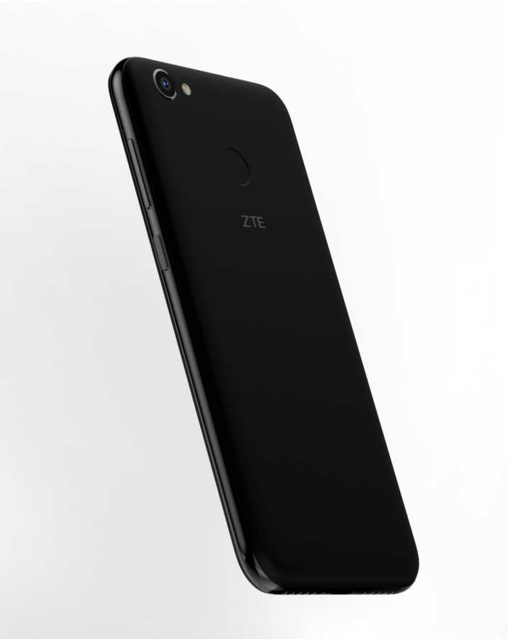 ZTE Blade A6 view 5