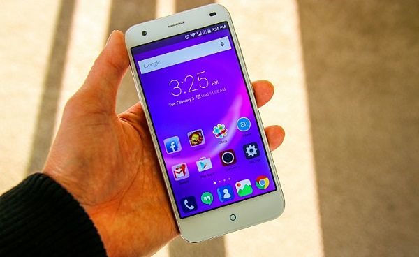 ZTE Blade S6 view 6