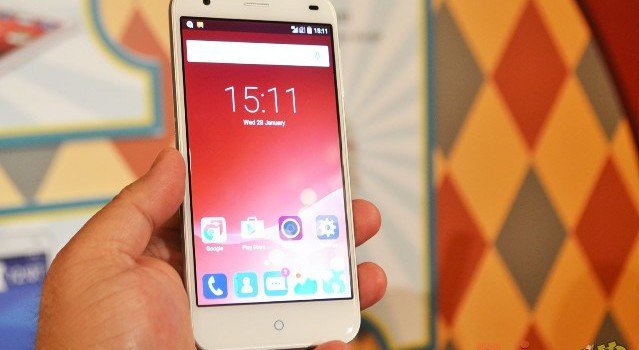 ZTE Blade S6 view 9