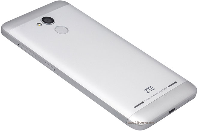 ZTE Blade V7 Lite view 2