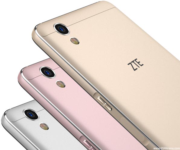 ZTE Blade V7 Max view 3