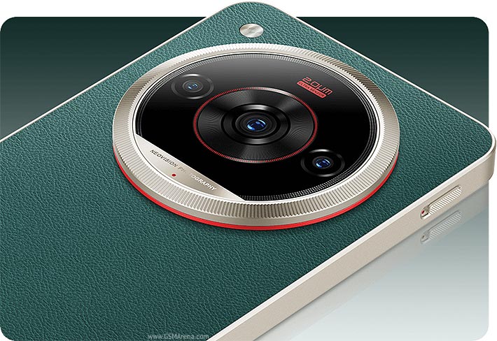 ZTE nubia Focus 2 Ultra view 2