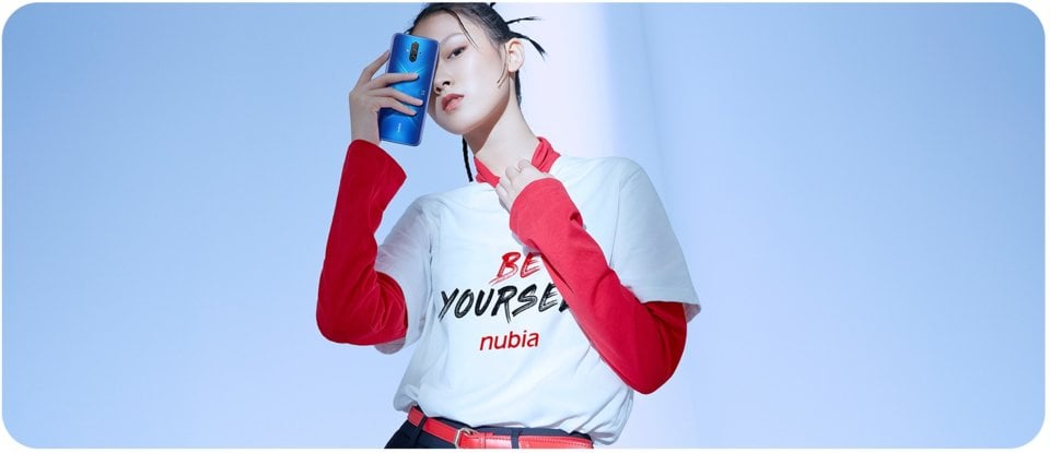 ZTE nubia Play view 22
