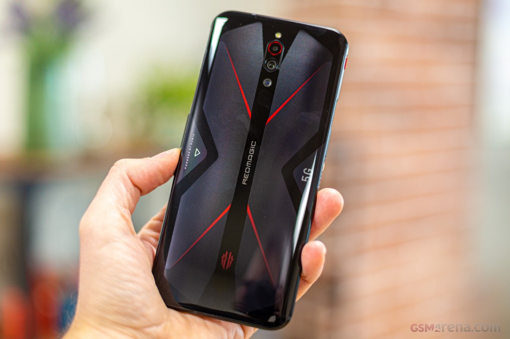 ZTE nubia RedMagic 5G hands-on photo 2