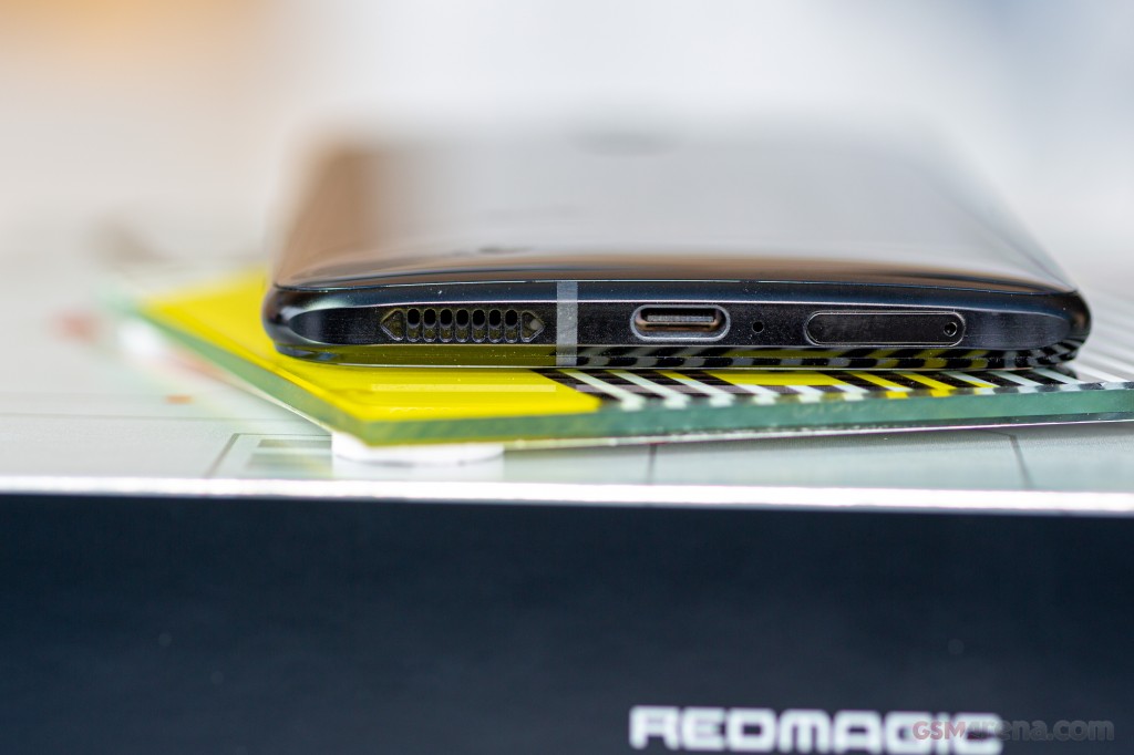 ZTE nubia RedMagic 5G hands-on photo 14