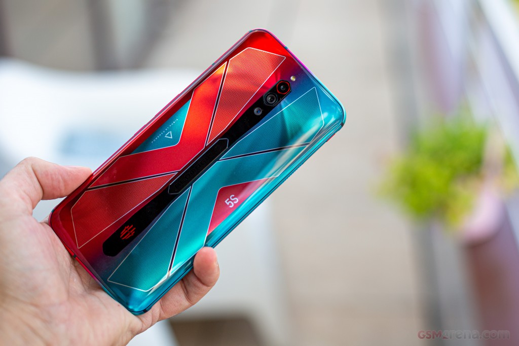 ZTE nubia RedMagic 5S hands-on photo 3