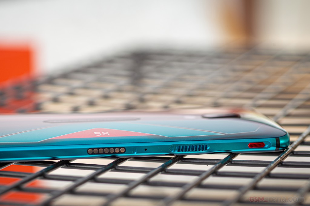 ZTE nubia RedMagic 5S hands-on photo 7