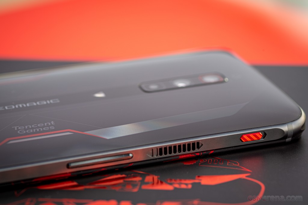 ZTE nubia RedMagic 6 hands-on photo 4