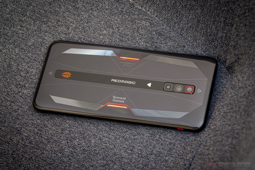 ZTE nubia RedMagic 6 hands-on photo 8