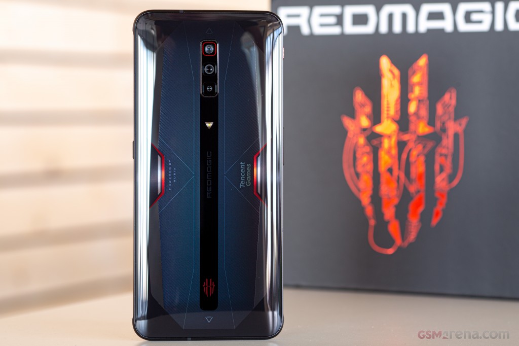 ZTE nubia RedMagic 6 hands-on photo 13