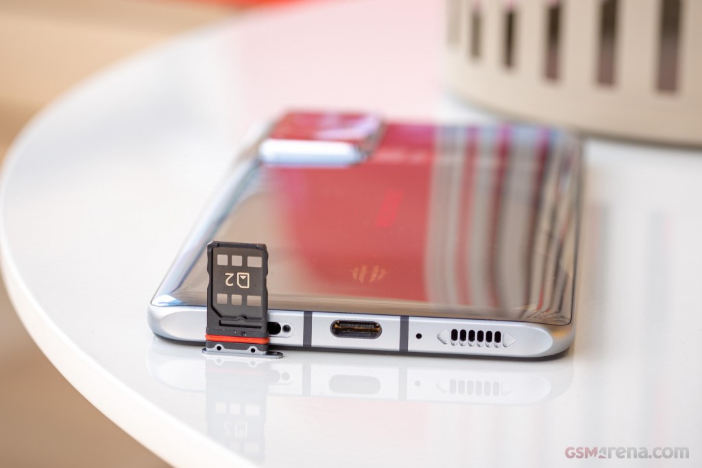 ZTE nubia RedMagic 6R hands-on photo 1