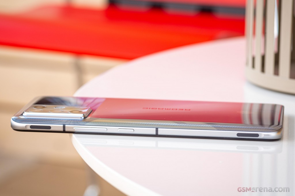 ZTE nubia RedMagic 6R hands-on photo 3