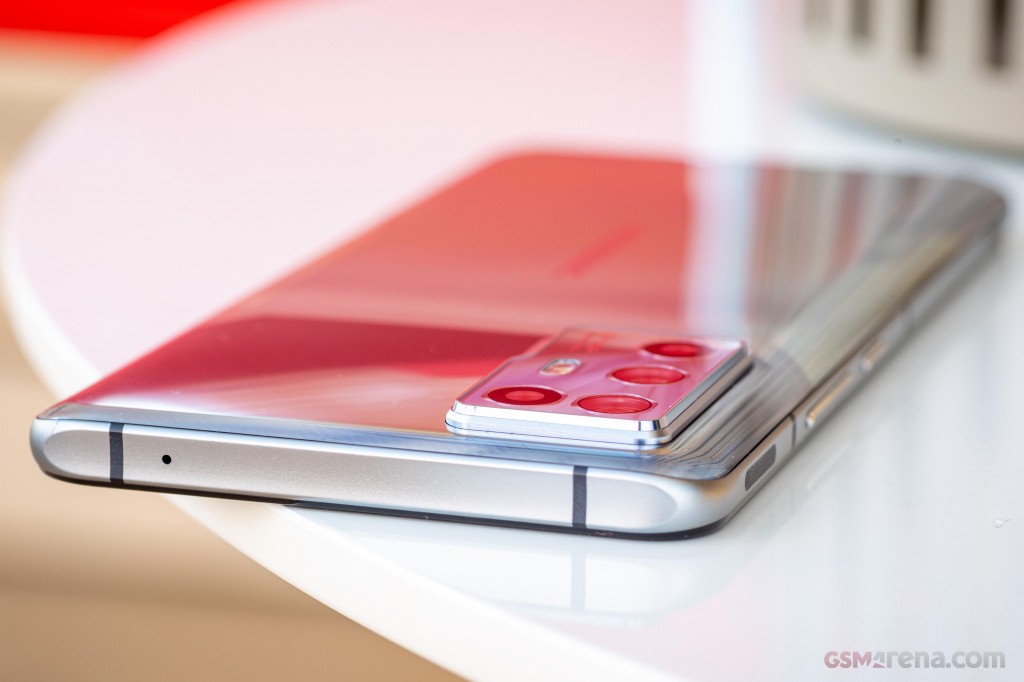 ZTE nubia RedMagic 6R hands-on photo 5
