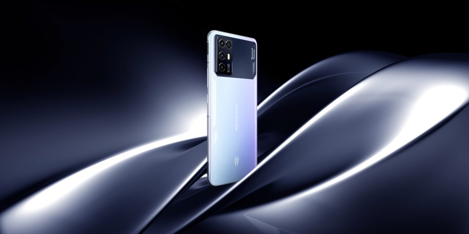 ZTE nubia RedMagic 6R view 16
