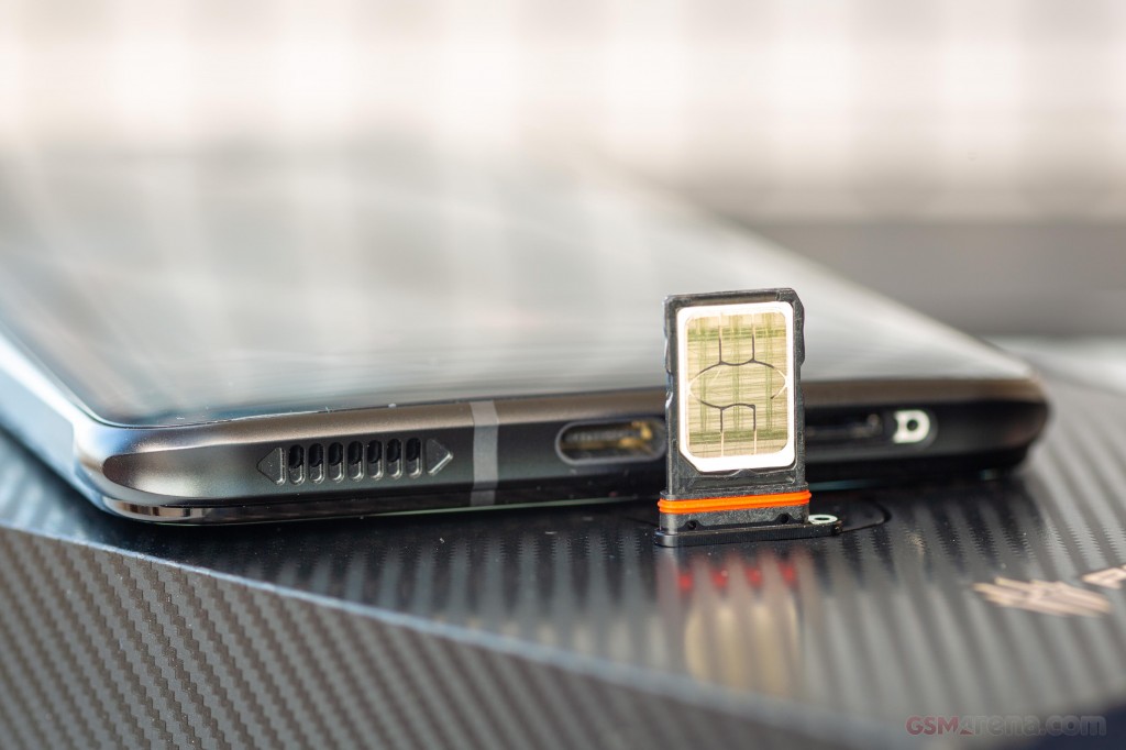 ZTE nubia RedMagic 6s Pro hands-on photo 7