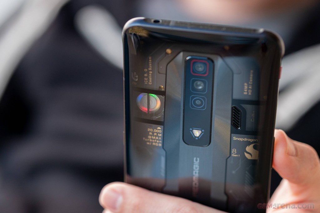 ZTE nubia RedMagic 7 hands-on photo 9