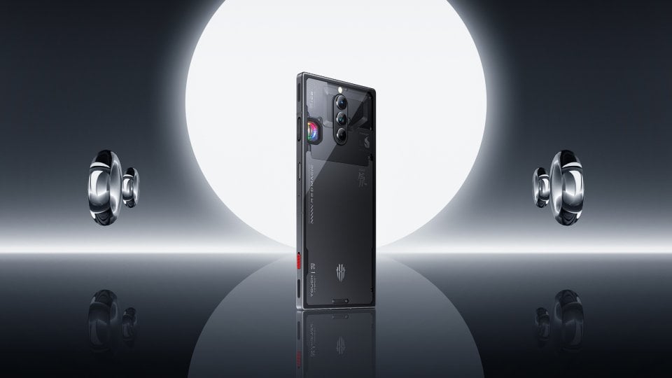 ZTE nubia RedMagic 8S Pro+ view 5