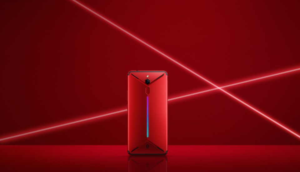 ZTE nubia RedMagic Mars view 34