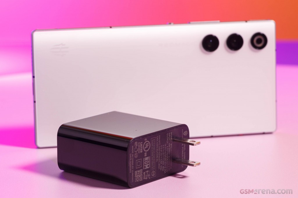 ZTE nubia RedMagic 10 Air hands-on photo 2
