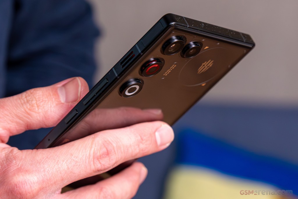 ZTE nubia RedMagic 11 Air hands-on photo 7