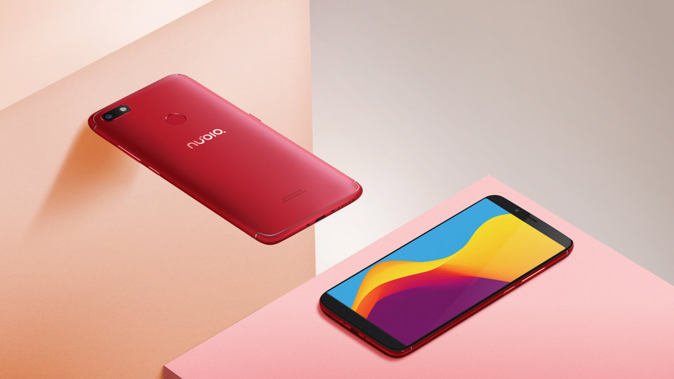 ZTE nubia V18 view 9