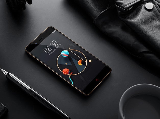 ZTE nubia Z17 mini view 10