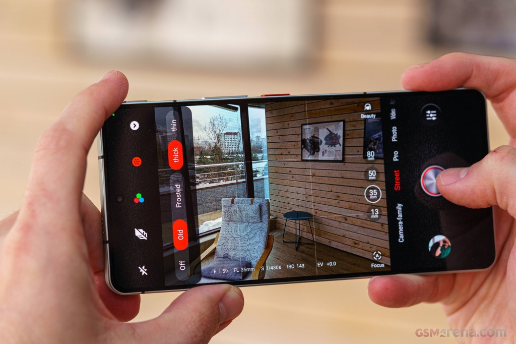 ZTE nubia Z50S Pro hands-on photo 19
