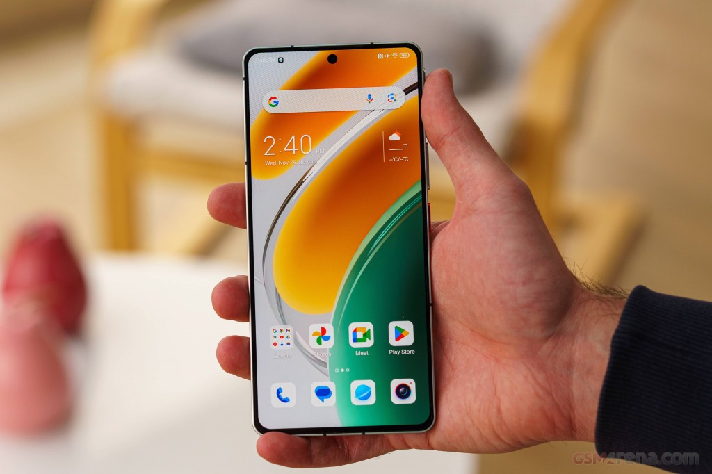 ZTE nubia Z50S Pro hands-on photo 20