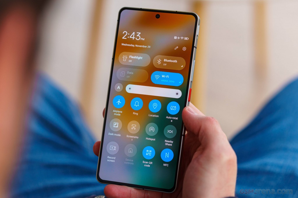 ZTE nubia Z50S Pro hands-on photo 29