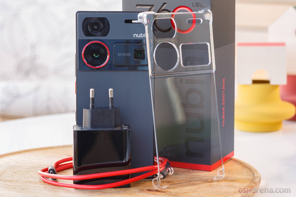 ZTE nubia Z60 Ultra hands-on photo 1