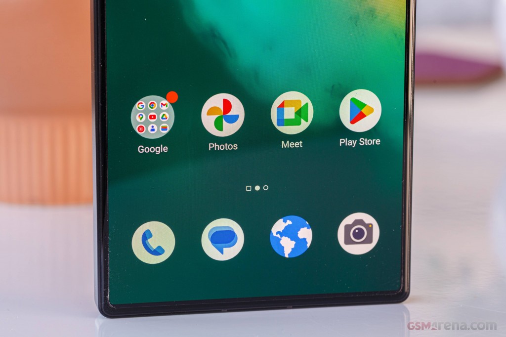 ZTE nubia Z60 Ultra hands-on photo 14