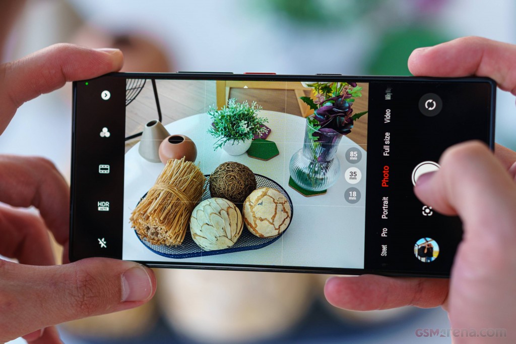 ZTE nubia Z60 Ultra hands-on photo 23