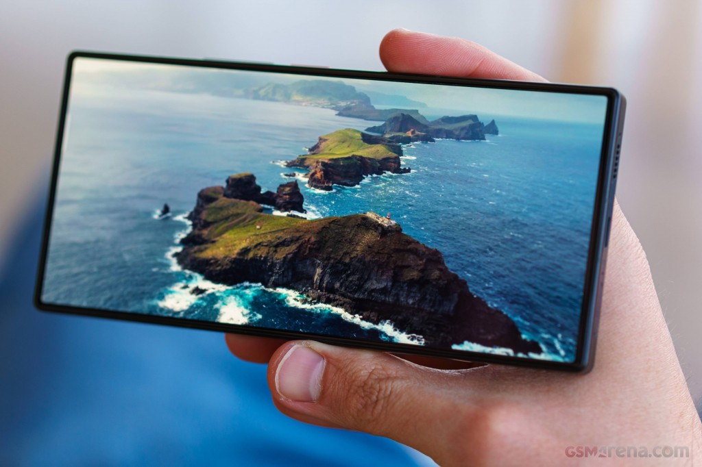 ZTE nubia Z60 Ultra hands-on photo 32