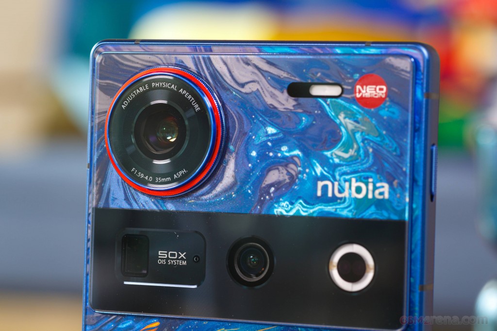 ZTE nubia Z70 Ultra hands-on photo 7