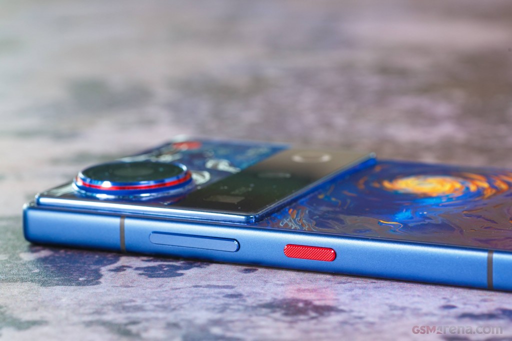 ZTE nubia Z70 Ultra hands-on photo 17