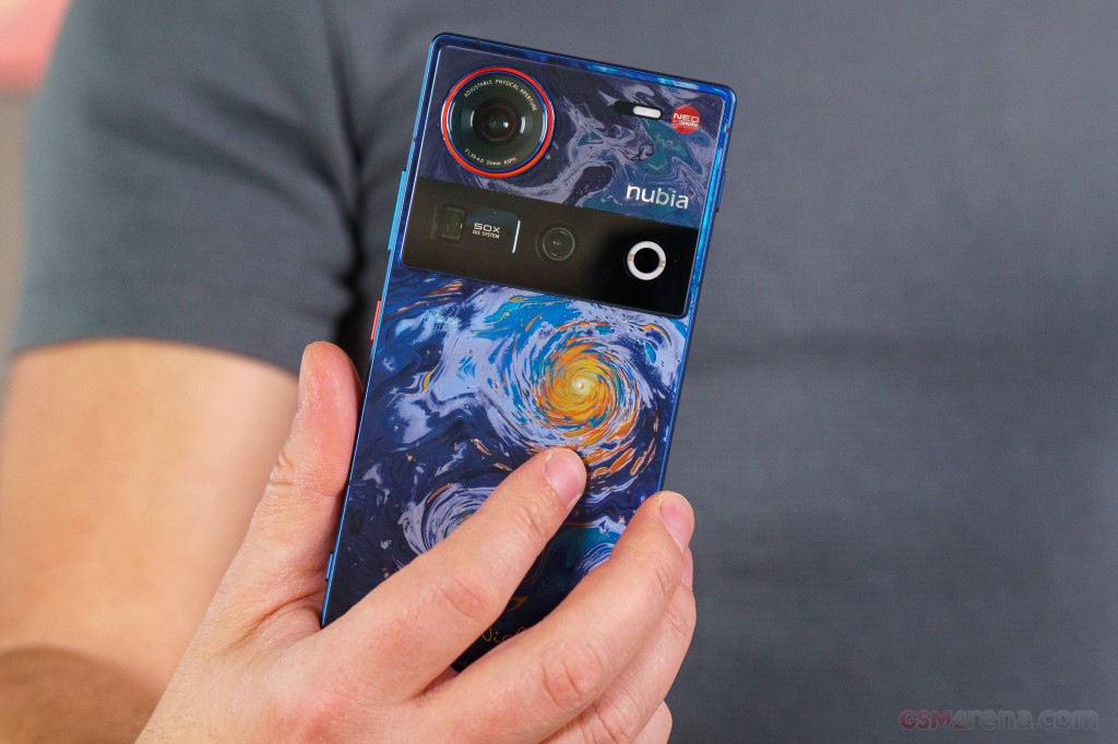 ZTE nubia Z70 Ultra hands-on photo 21