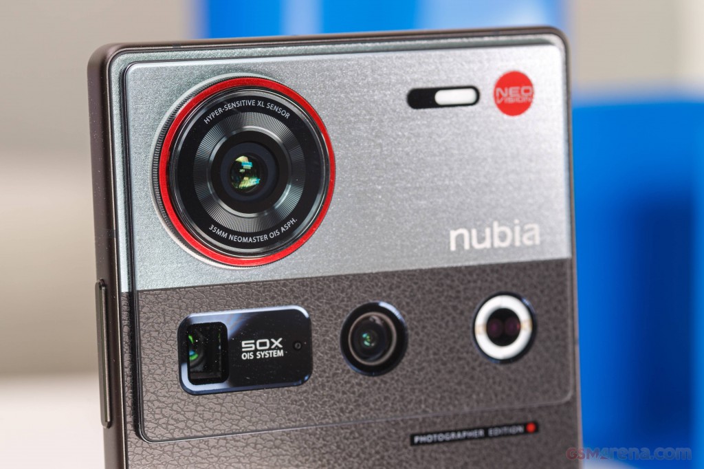 ZTE nubia Z70S Ultra hands-on photo 6